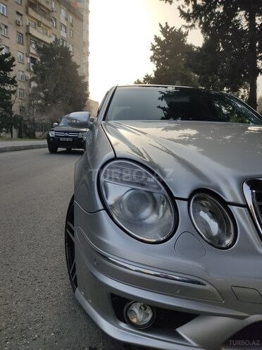 Mercedes E 240 2002, 221,000 km - 2.4 l - Bakı