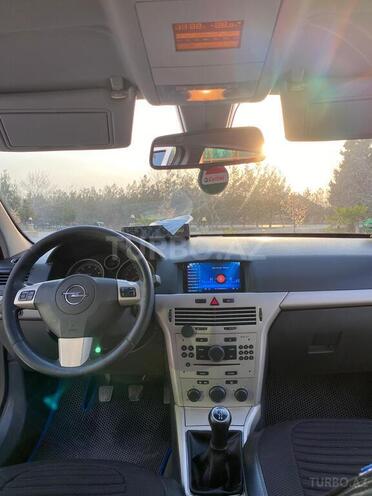 Opel Astra 2007, 256,000 km - 1.4 л - Şirvan