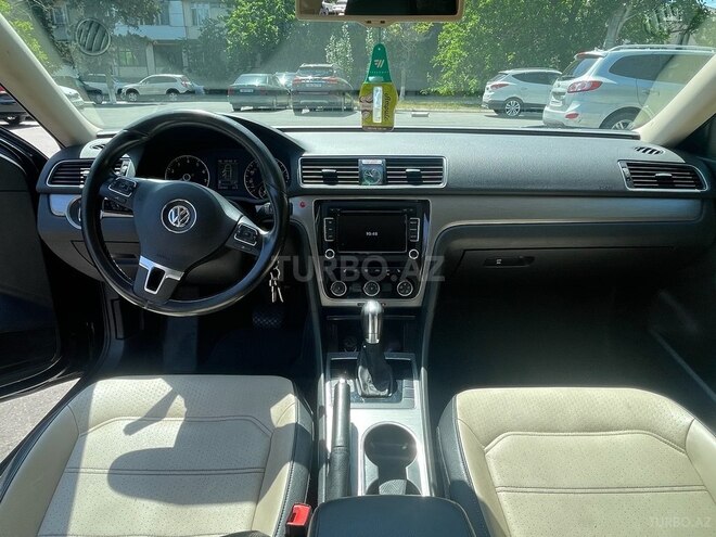 Volkswagen Passat 2014, 153,000 km - 1.8 l - Bakı