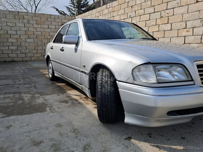 Mercedes C 220 2000, 586,622 km - 2.2 л - Lənkəran