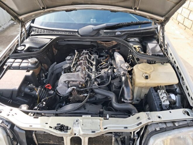 Mercedes C 220 2000, 586,622 km - 2.2 л - Lənkəran