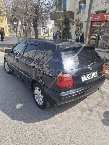 Volkswagen Golf 1997, 247,776 km - 1.8 l - Sumqayıt