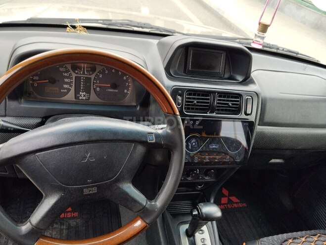 Mitsubishi Pajero io 2000, 315,256 km - 1.8 l - Gəncə