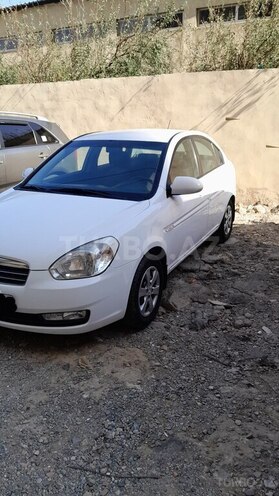 Hyundai Accent 2009, 200,700 km - 1.4 л - Bakı