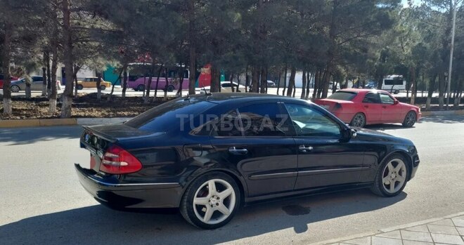Mercedes E 220 2005, 265,000 km - 2.2 l - Bakı