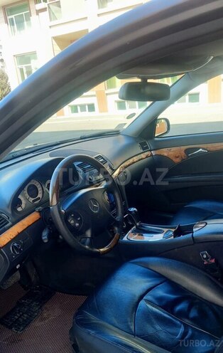 Mercedes E 220 2005, 265,000 km - 2.2 l - Bakı