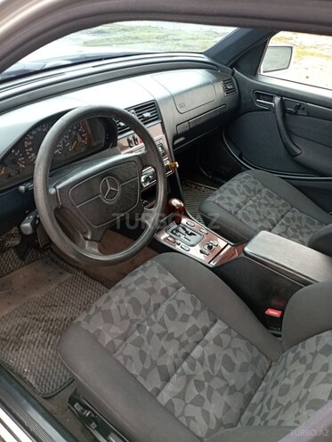Mercedes C 200 1998, 221,000 km - 2.0 л - Şəki