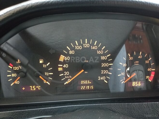 Mercedes C 200 1998, 221,000 km - 2.0 л - Şəki