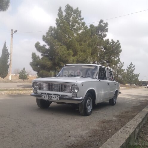 LADA (VAZ) 21011 1980, 99,000 km - 1.3 л - Neftçala