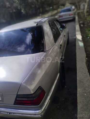 Mercedes E 200 1995, 295,000 km - 2.0 l - Bakı