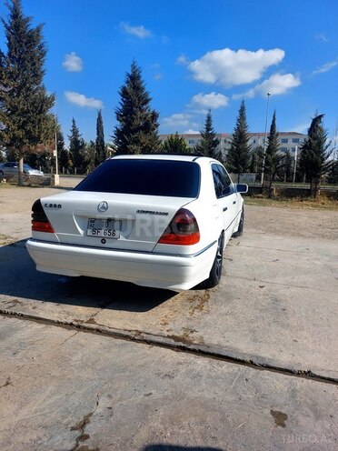Mercedes C 230 1999, 209,456 km - 2.3 л - İmişli