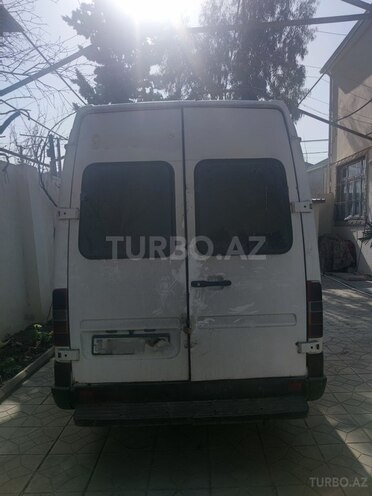 Mercedes Sprinter 413 2000, 633,000 km - 2.2 l - Bakı