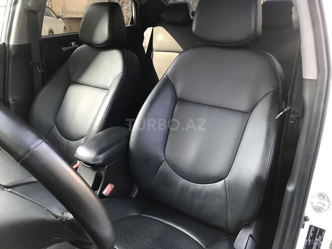 Hyundai Accent 2015, 15,600 km - 1.6 l - Bakı