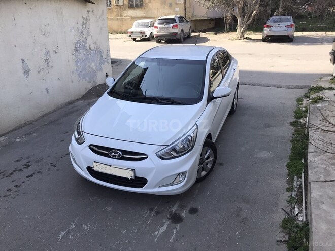 Hyundai Accent 2015, 15,600 km - 1.6 l - Bakı