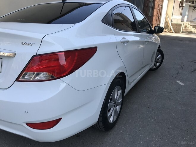 Hyundai Accent 2015, 15,600 km - 1.6 l - Bakı