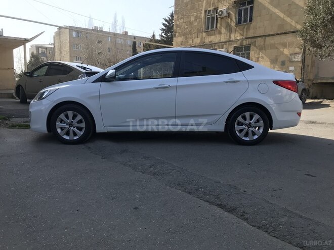 Hyundai Accent 2015, 15,600 km - 1.6 l - Bakı
