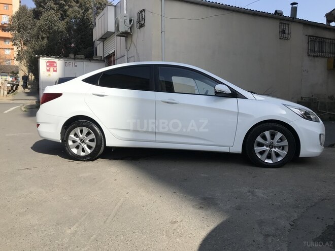 Hyundai Accent 2015, 15,600 km - 1.6 l - Bakı