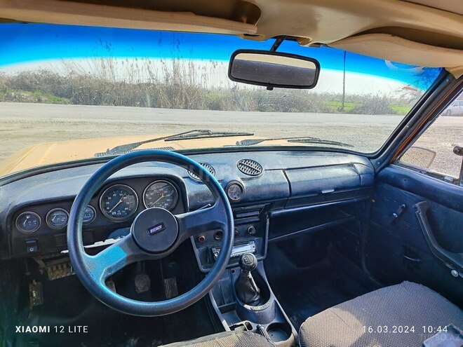 LADA (VAZ) 2106 1983, 25,000 km - 1.6 l - Sabirabad