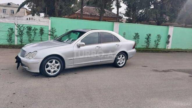 Mercedes C 220 2001, 326,000 km - 2.2 l - Masallı