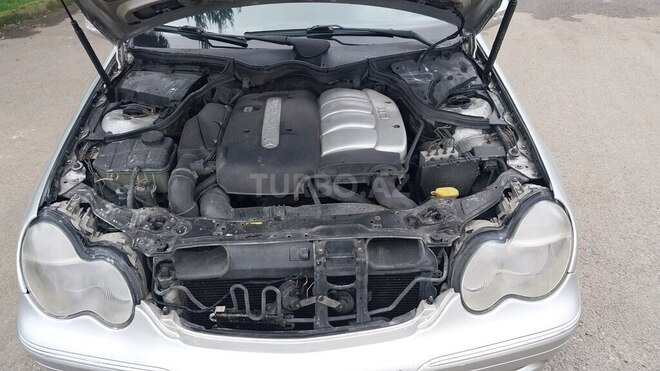 Mercedes C 220 2001, 326,000 km - 2.2 l - Masallı
