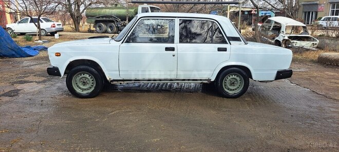 LADA (VAZ) 2107 2007, 99,000 km - 1.6 l - Qazax