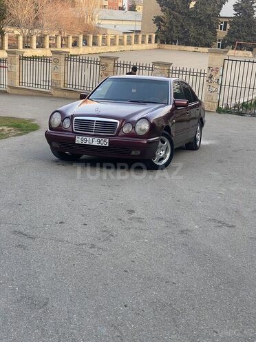 Mercedes E 230 1996, 335,000 km - 2.3 л - Bakı