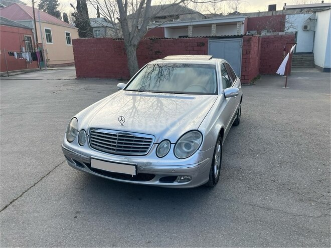 Mercedes E 220 2003, 326,000 km - 2.2 l - Bakı