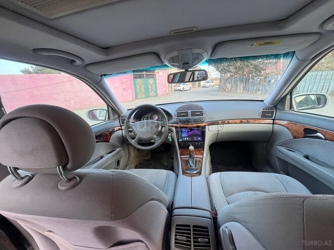 Mercedes E 220 2003, 326,000 km - 2.2 l - Bakı