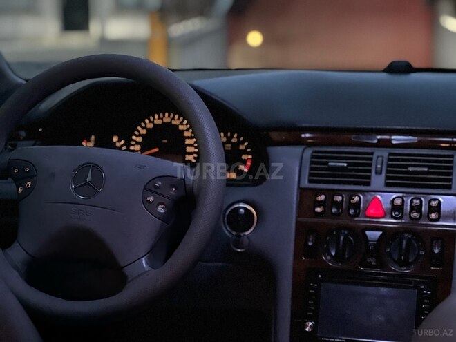 Mercedes E 240 2000, 430,000 km - 2.6 l - Bakı