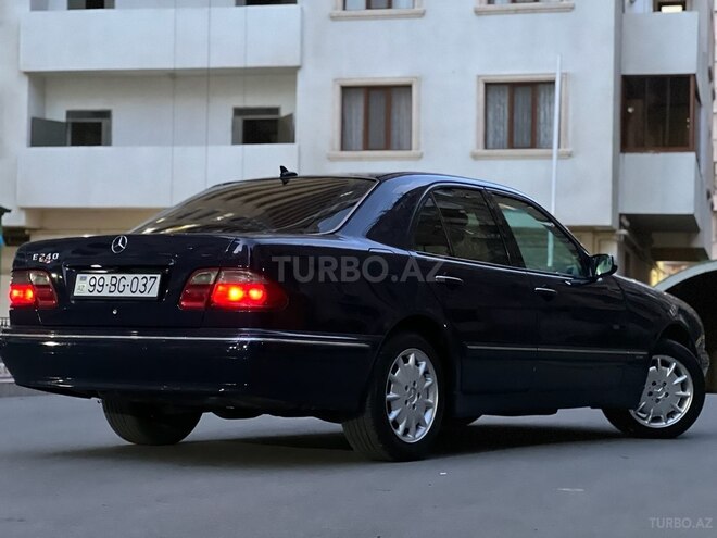 Mercedes E 240 2000, 430,000 km - 2.6 l - Bakı