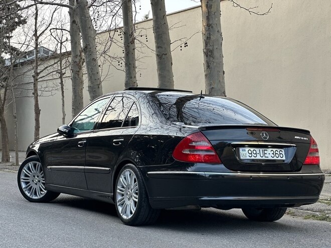 Mercedes E 240 2002, 285,000 km - 2.6 l - Bakı