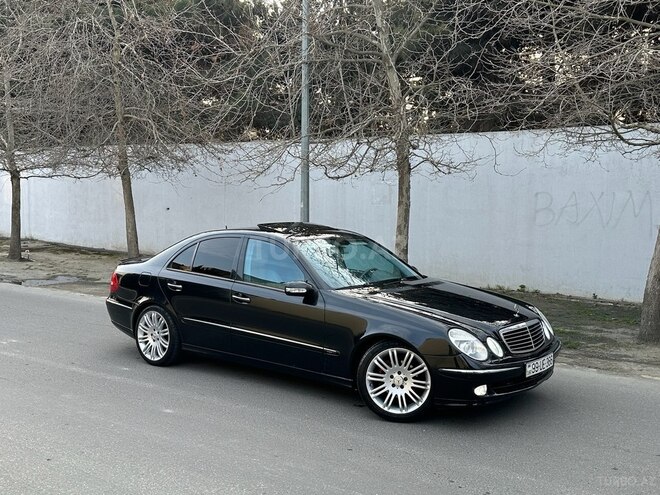 Mercedes E 240 2002, 285,000 km - 2.6 l - Bakı