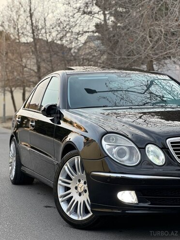 Mercedes E 240 2002, 285,000 km - 2.6 l - Bakı