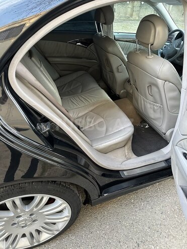 Mercedes E 240 2002, 285,000 km - 2.6 l - Bakı