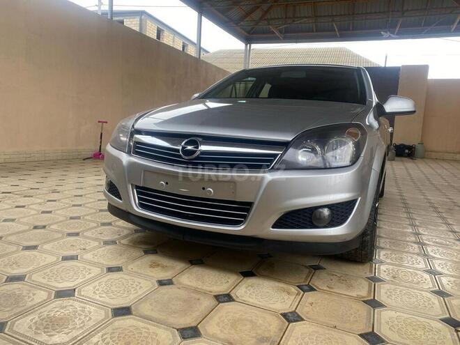 Opel Astra 2010, 210,822 km - 1.4 l - Gəncə