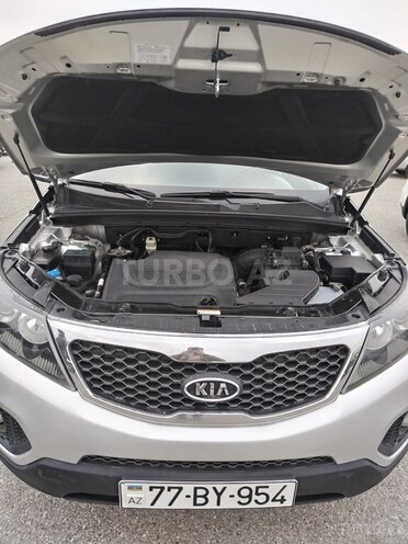 Kia Sorento 2011, 215,355 km - 2.0 l - Ağcabədi