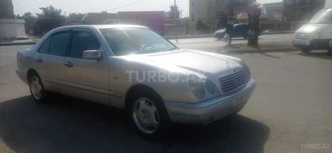Mercedes E 240 1998, 245,595 km - 2.4 l - Bakı