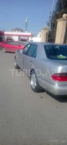 Mercedes E 240 1998, 245,595 km - 2.4 l - Bakı