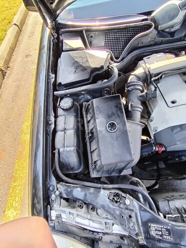 Mercedes E 230 1997, 369,599 km - 2.3 l - Şəki