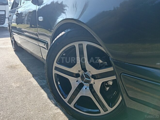 Mercedes E 230 1997, 369,599 km - 2.3 l - Şəki