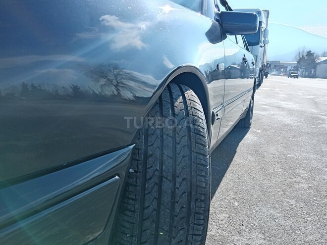 Mercedes E 230 1997, 369,599 km - 2.3 l - Şəki
