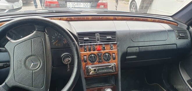 Mercedes C 230 2000, 130,000 km - 2.3 л - Bakı