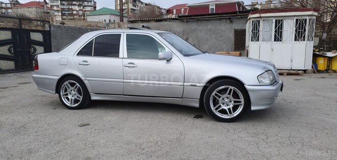 Mercedes C 230 2000, 130,000 km - 2.3 л - Bakı