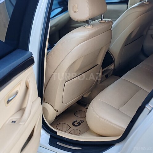BMW 528 2014, 191,000 km - 2.0 l - Yevlax