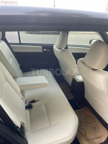 Toyota Corolla 2015, 86,700 km - 1.5 l - Bakı