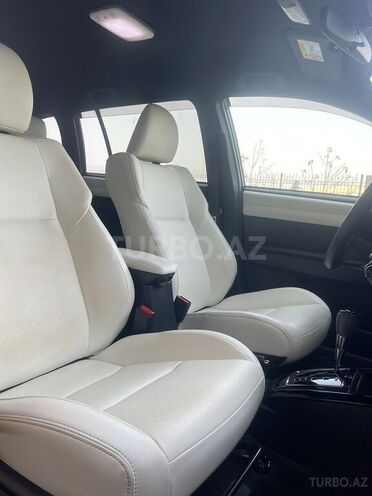 Toyota Corolla 2015, 86,700 km - 1.5 l - Bakı