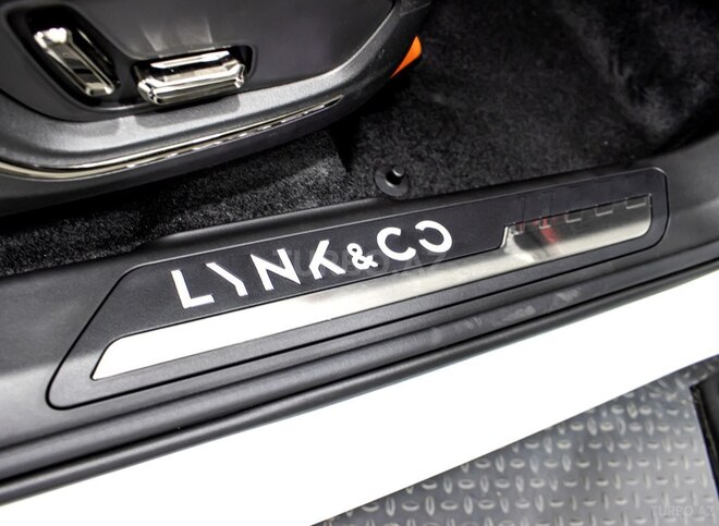 Lynk & Co 05