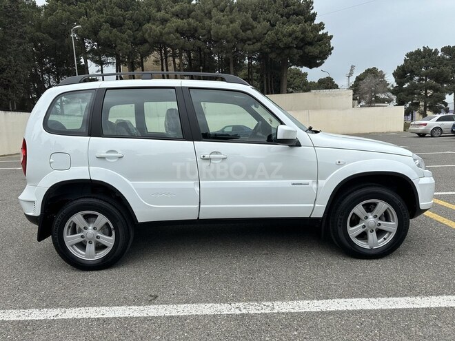 Chevrolet Niva 2015, 3,682 km - 1.7 l - Xırdalan