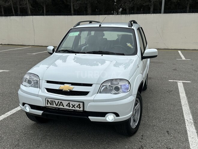 Chevrolet Niva 2015, 3,682 km - 1.7 l - Xırdalan