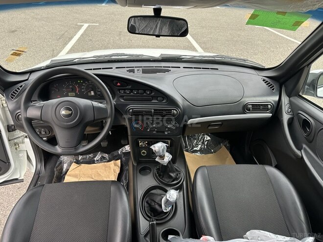 Chevrolet Niva 2015, 3,682 km - 1.7 l - Xırdalan